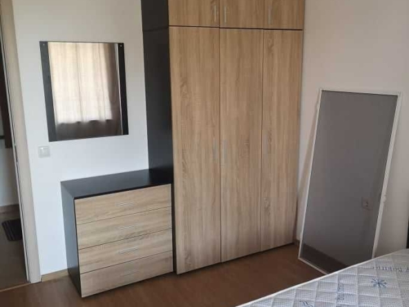 Дава се под наем Двустаен апартамент в Бургас, Славейков - 60 кв.м за 102 € - Снимка #1