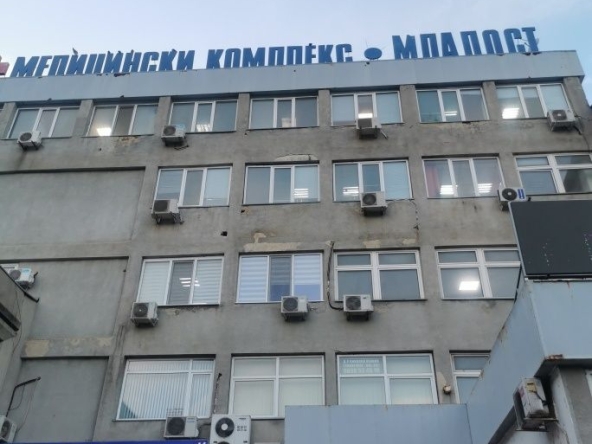 Офис в Варна, Младост 1 - 812 кв.м за 1355 €/кв.м - Снимка #1