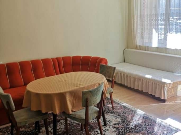 Дава се под наем Двустаен апартамент в Бургас, Лазур - 57 кв.м за 163.2 € - Снимка #1