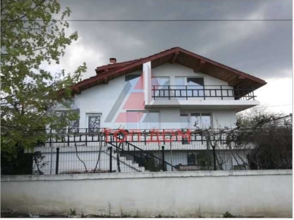 Къща в с. Бенковски, Област Варна - 285 кв.м за 685 €/кв.м - Снимка #1