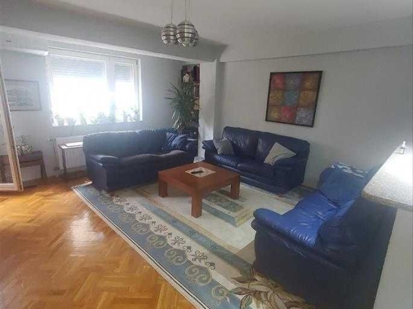 Дава се под наем Тристаен апартамент в София, Зона Б-5 - 95 кв.м за 663 € - Снимка #1