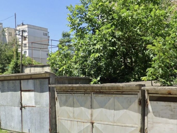 Дава се под наем Гараж / Паркомясто в Ловеч, Младост - 18 кв.м за 39.78 € - Снимка #1