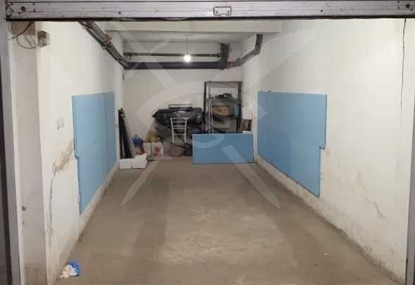 Гараж / Паркомясто в Пловдив, Кючук Париж - 25 кв.м за 612 €/кв.м - Снимка #1
