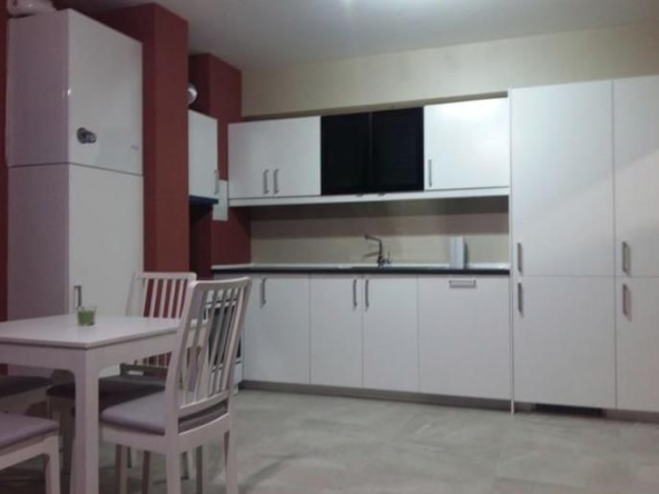 Дава се под наем Тристаен апартамент в София, Овча купел - 103 кв.м за 815.49 € - Снимка #1
