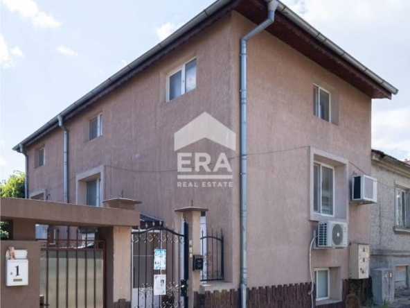 Къща в Варна, Трошево - 190 кв.м за 1921 €/кв.м - Снимка #1