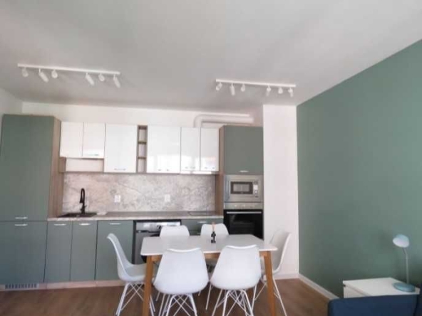 Дава се под наем Двустаен апартамент в София, Център - 46 кв.м за 575 € - Снимка #1