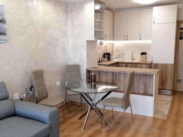 Дава се под наем Двустаен апартамент в Пловдив, Съдийски - 57 кв.м за 500 € - Снимка #1