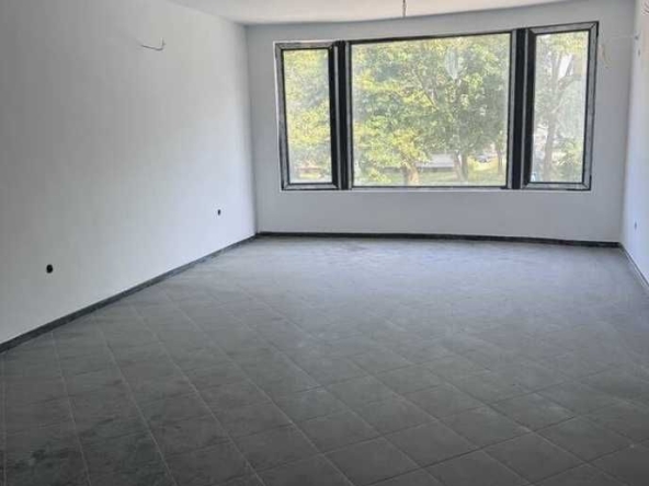 Едностаен апартамент в Бургас, Възраждане - 48 кв.м за 1457 €/кв.м - Снимка #1