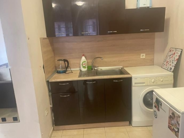 Дава се под наем Едностаен апартамент в Пловдив, Център - 20 кв.м за 210 € - Снимка #1