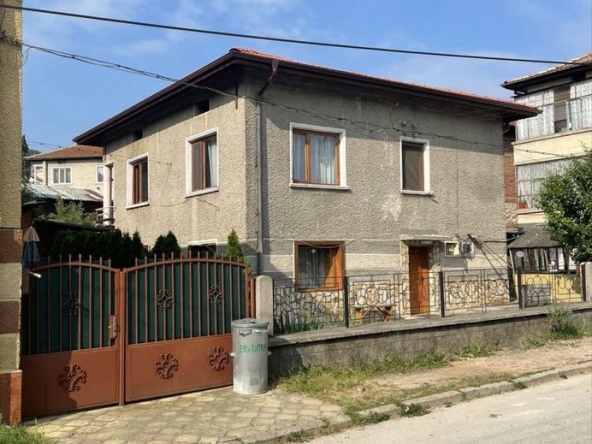 Къща в Велинград - 170 кв.м за 1530 €/кв.м - Снимка #1