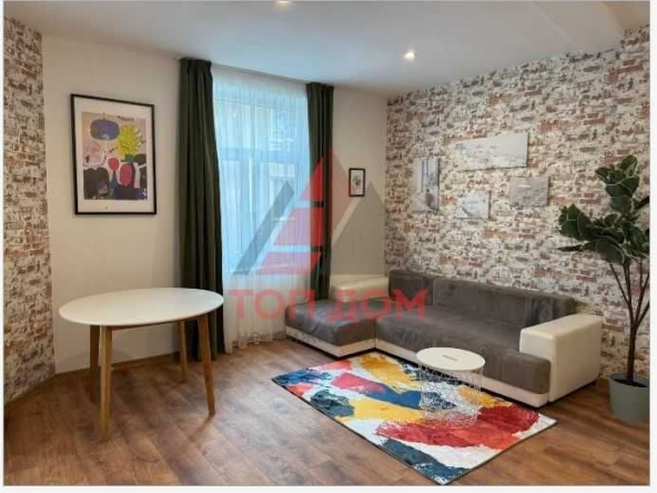 Дава се под наем Тристаен апартамент в Варна, Гръцка махала - 90 кв.м за 816 € - Снимка #1