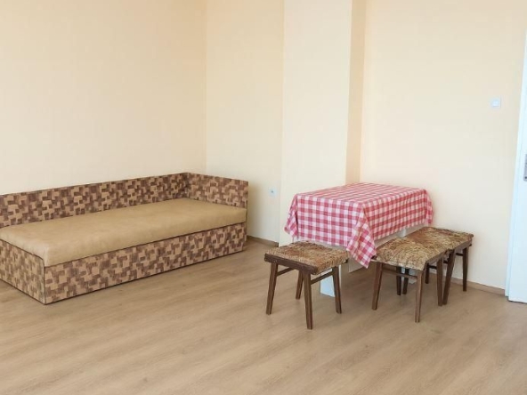Дава се под наем Едностаен апартамент в Варна, Младост 1 - 48 кв.м за 199.41 € - Снимка #1