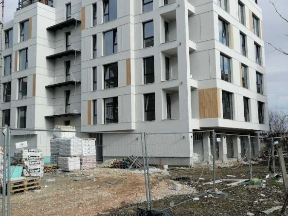 Двустаен апартамент в Пловдив, Остромила - 76 кв.м за 1114 €/кв.м - Снимка #1