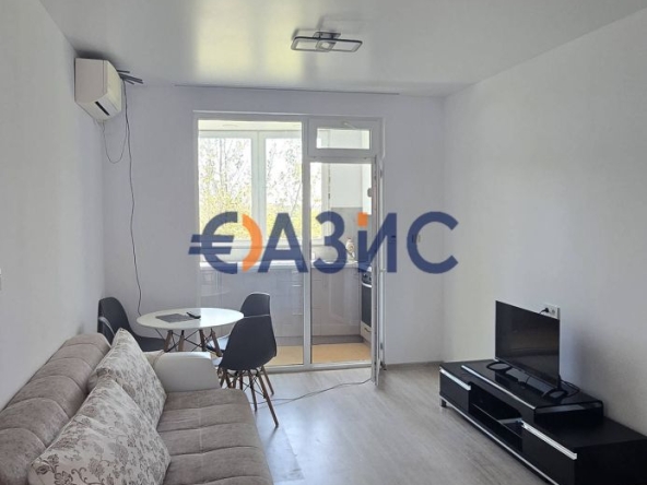 Двустаен апартамент в к.к. Слънчев бряг - 51 кв.м за 680 €/кв.м - Снимка #1