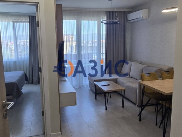 Двустаен апартамент в к.к. Слънчев бряг - 72 кв.м за 808 €/кв.м - Снимка #1