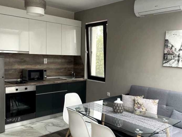 Дава се под наем Двустаен апартамент в Пловдив, Христо Смирненски - 50 кв.м за 400 € - Снимка #1