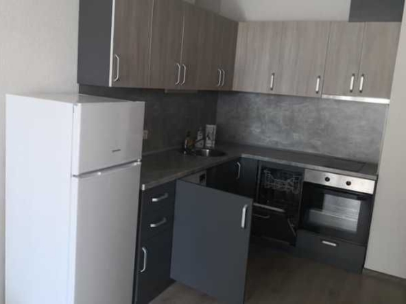 Дава се под наем Едностаен апартамент в Пловдив, Тракия - 37 кв.м за 193.8 € - Снимка #1