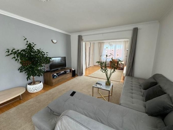 Дава се под наем Двустаен апартамент в София, Драгалевци - 138 кв.м за 799 € - Снимка #1