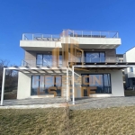 Къща в Варна, м-т Прибой - 206 кв.м за 1180 €/кв.м - Снимка #1