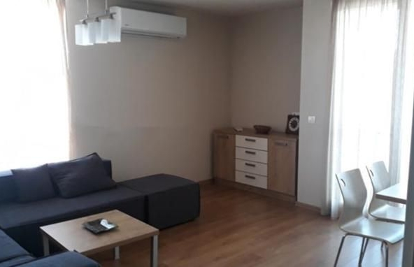 Дава се под наем Двустаен апартамент в София, Обеля 2 - 70 кв.м за 590 € - Снимка #1