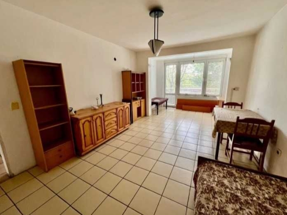 Дава се под наем Двустаен апартамент в София, Изток - 56 кв.м за 358 € - Снимка #1