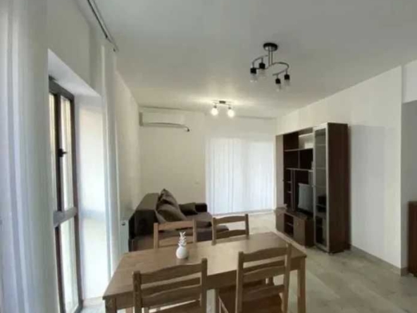 Дава се под наем Тристаен апартамент в Пловдив, Южен - 90 кв.м за 331.5 € - Снимка #1