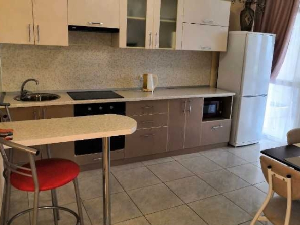 Дава се под наем Двустаен апартамент в Пловдив, Съдийски - 65 кв.м за 295.8 € - Снимка #1