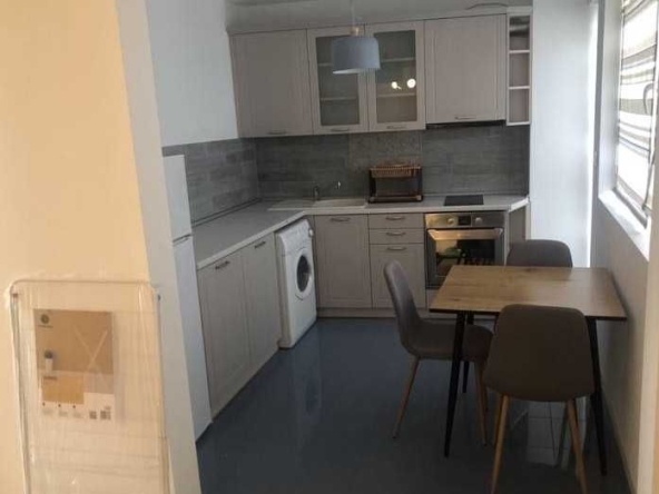 Дава се под наем Двустаен апартамент в Бургас, Възраждане - 70 кв.м за 250 € - Снимка #1