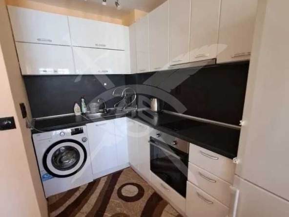 Дава се под наем Двустаен апартамент в Варна, Колхозен пазар - 55 кв.м за 498.27 € - Снимка #1