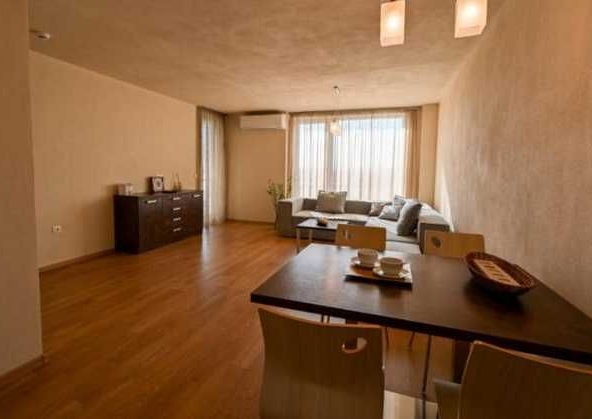 Дава се под наем Двустаен апартамент в София, Център - 74 кв.м за 548.25 € - Снимка #1