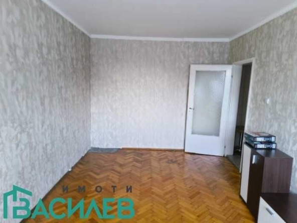 Двустаен апартамент в София, Център - 59 кв.м за 1020 €/кв.м - Снимка #1