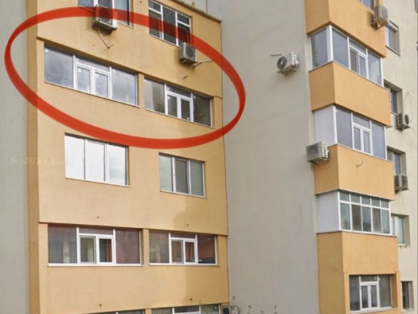 Тристаен апартамент в Добрич, Строител - 77 кв.м за 457 €/кв.м - Снимка #1