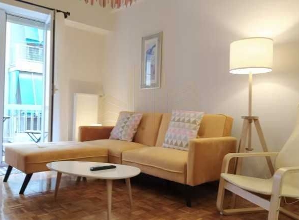 Дава се под наем Четиристаен апартамент в Пловдив, Мараша - 95 кв.м за 398.82 € - Снимка #1