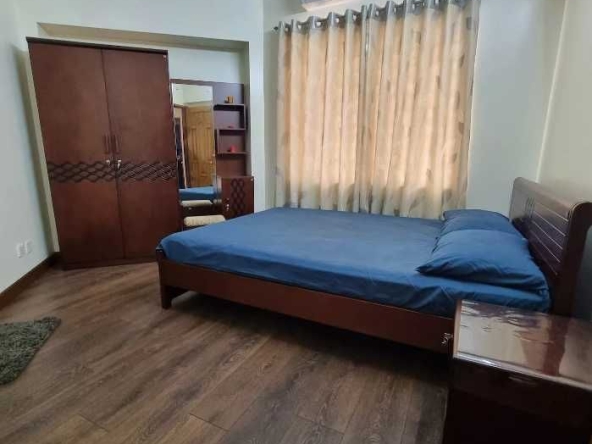 Дава се под наем Едностаен апартамент в Пловдив, Христо Смирненски - 32 кв.м за 153 € - Снимка #1