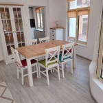 Дава се под наем Тристаен апартамент в Бургас, Център - 105 кв.м за 816 € - Снимка #1