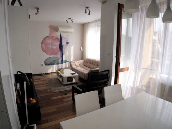 Тристаен апартамент в Пловдив, Кършияка - 89 кв.м за 1330 €/кв.м - Снимка #1