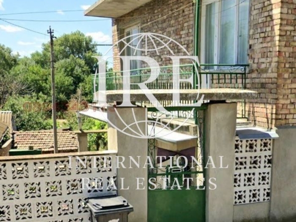 Къща в Белослав - 105 кв.м за 1096 €/кв.м - Снимка #1