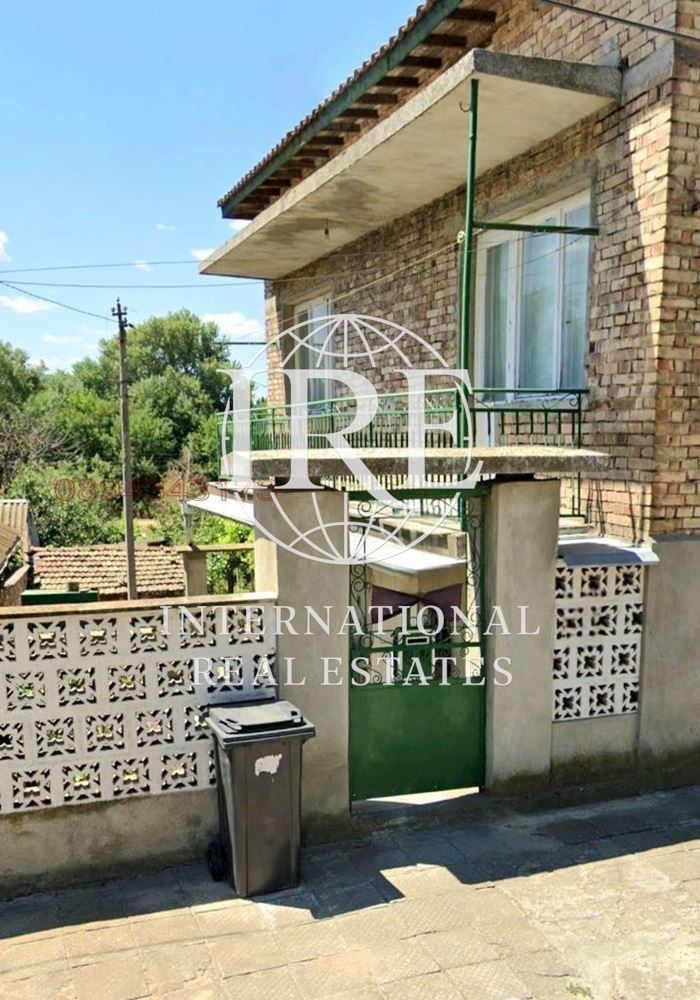 Къща в Белослав - 105 кв.м за 1096 €/кв.м - Снимка #1