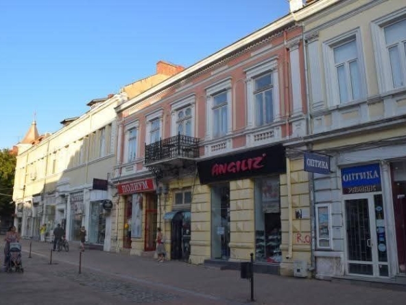 Дава се под наем Заведение в Русе, Център - 130 кв.м за 612 € - Снимка #1