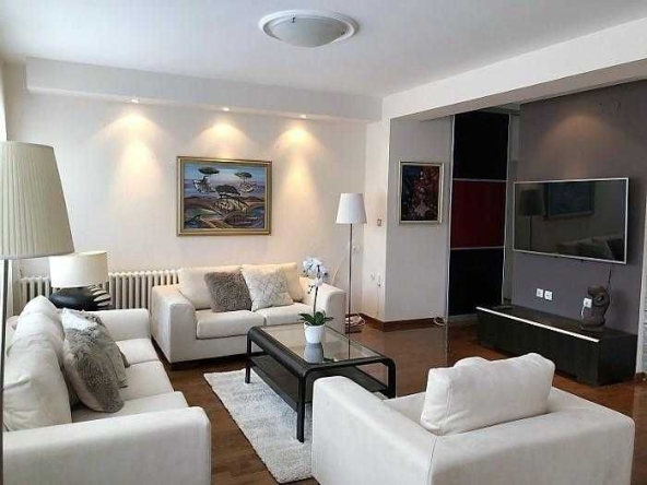 Дава се под наем Двустаен апартамент в Бургас, Братя Миладинови - 70 кв.м за 183.6 € - Снимка #1