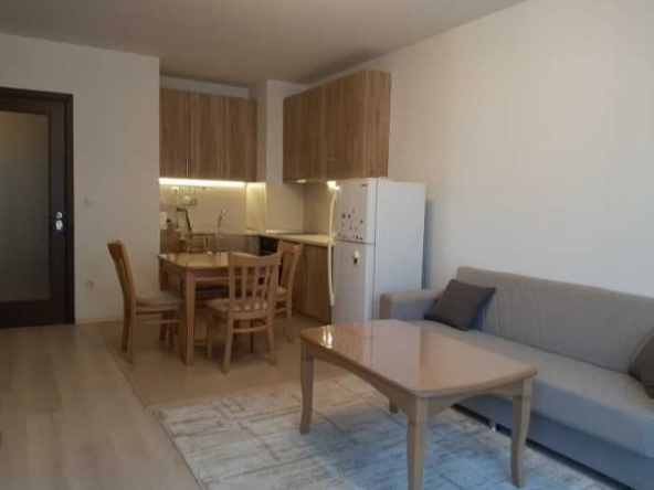 Дава се под наем Тристаен апартамент в София, Център - 101 кв.м за 950 € - Снимка #1