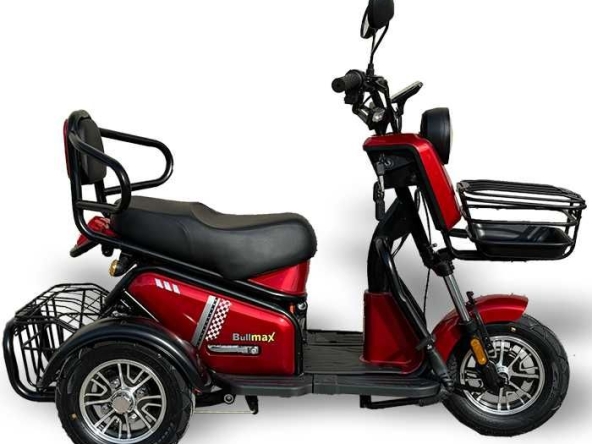 Дава се под наем Гараж / Паркомясто в Димитровград - 1940 кв.м за 989.4 € - Снимка #1