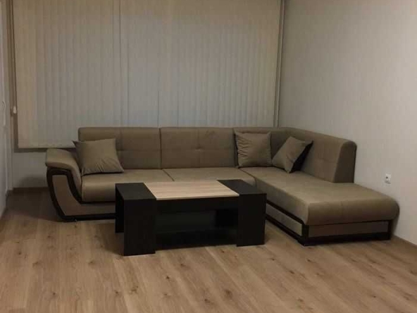 Дава се под наем Тристаен апартамент в Пловдив, Младежки Хълм - 120 кв.м за 600 € - Снимка #1