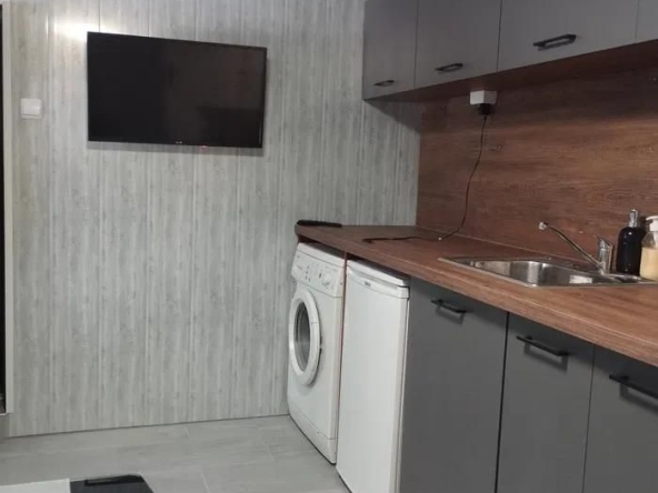 Дава се под наем Двустаен апартамент в Пловдив, Център - 45 кв.м за 350 € - Снимка #1