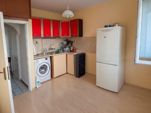 Дава се под наем Двустаен апартамент в Варна, Победа - 50 кв.м за 335 € - Снимка #1