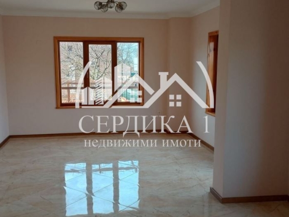 Къща в с. Гърмен, Област Благоевград - 240 кв.м за 500 €/кв.м - Снимка #1