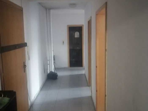 Дава се под наем Тристаен апартамент в София, Гео Милев - 120 кв.м за 486 € - Снимка #1