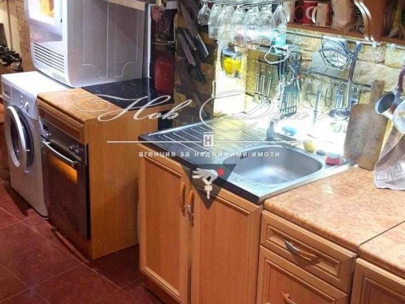 Едностаен апартамент в Варна, Колхозен пазар - 32 кв.м за 1457 €/кв.м - Снимка #1