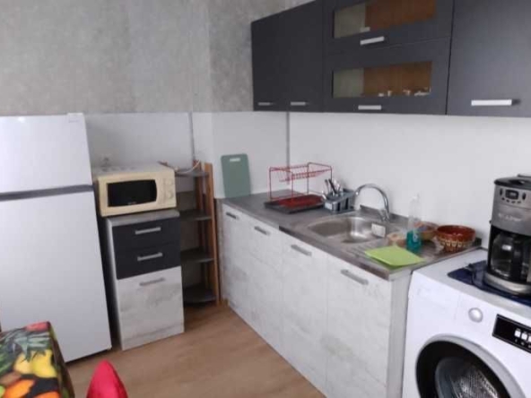 Дава се под наем Двустаен апартамент в София, Център - 65 кв.м за 520 € - Снимка #1