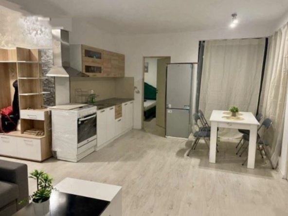 Дава се под наем Тристаен апартамент в София, Малинова долина - 101 кв.м за 746.64 € - Снимка #1